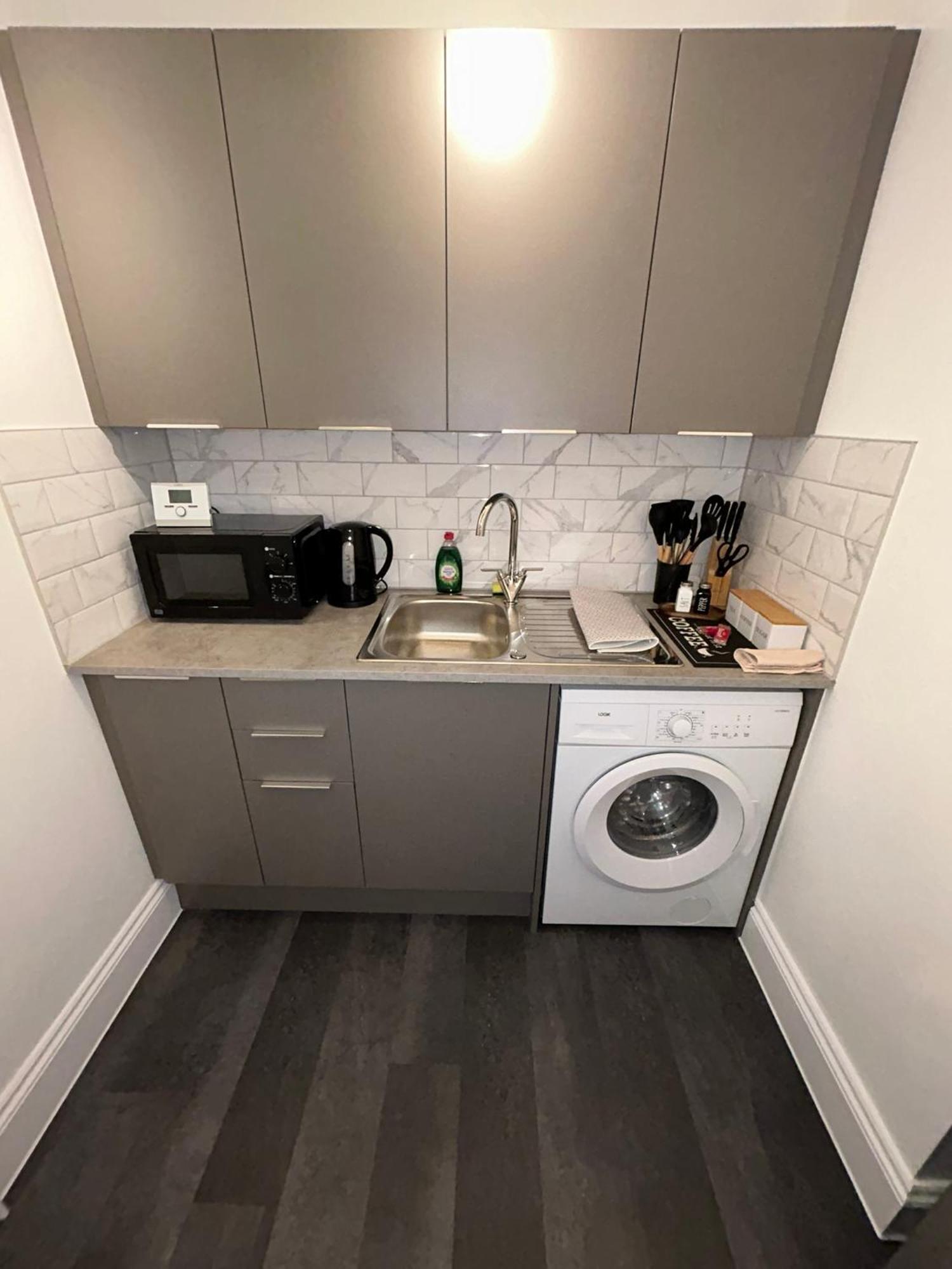 Brand New Modern Apartments Steps From Gloucester Quays Exteriör bild