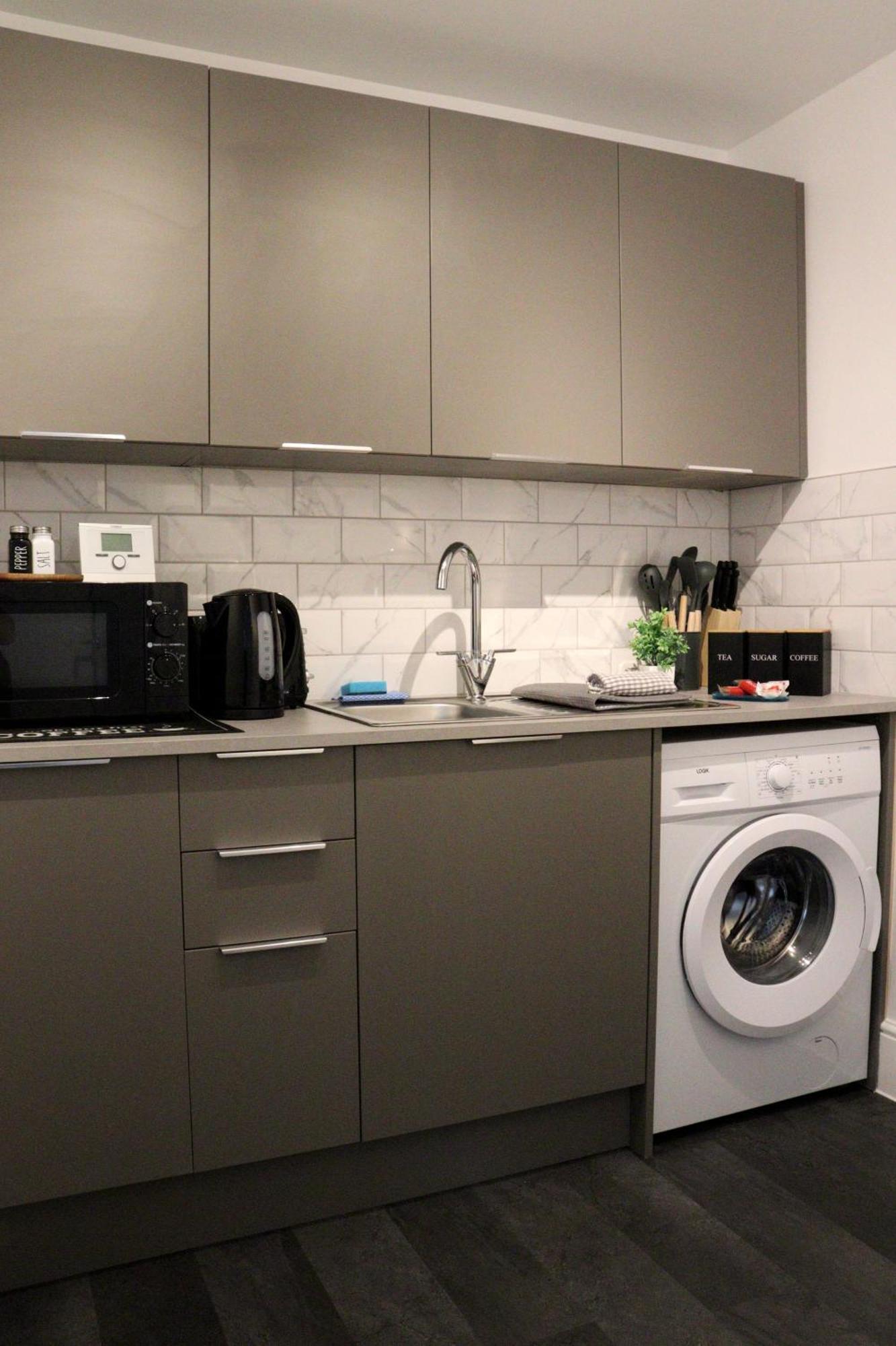 Brand New Modern Apartments Steps From Gloucester Quays Exteriör bild